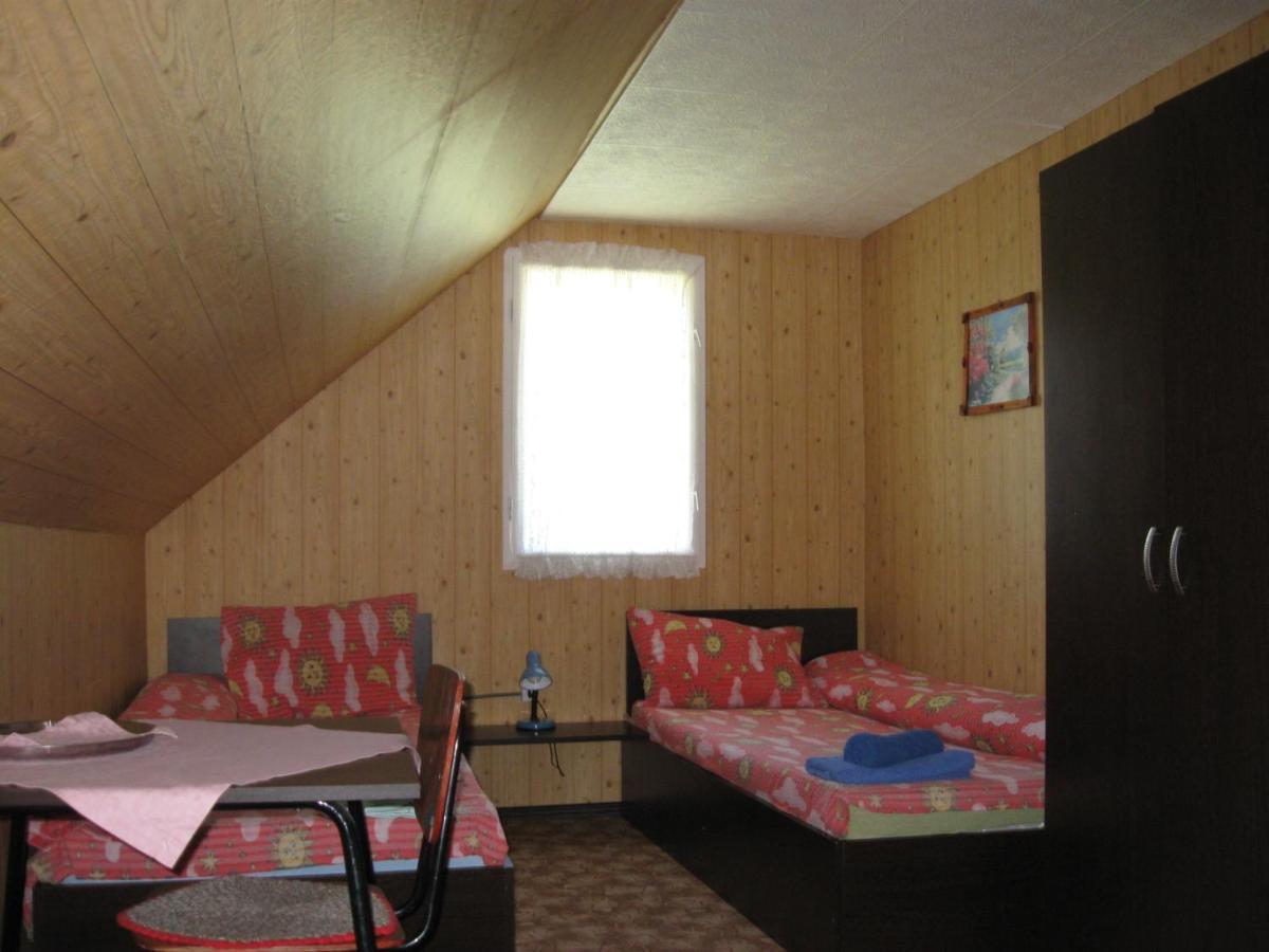 Podina Guest House Poiana Horea Exteriér fotografie