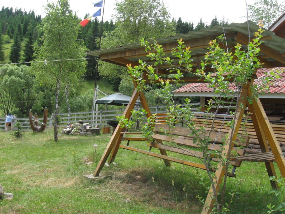 Podina Guest House Poiana Horea Exteriér fotografie